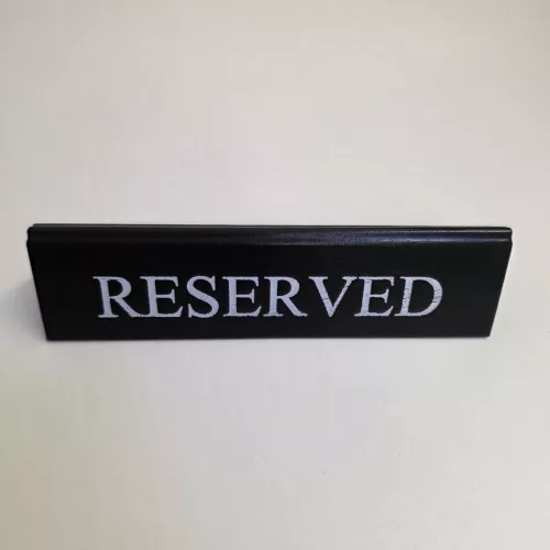 Stolová tabuľka RESERVED, čierna koženka, biela potlač, veľká
