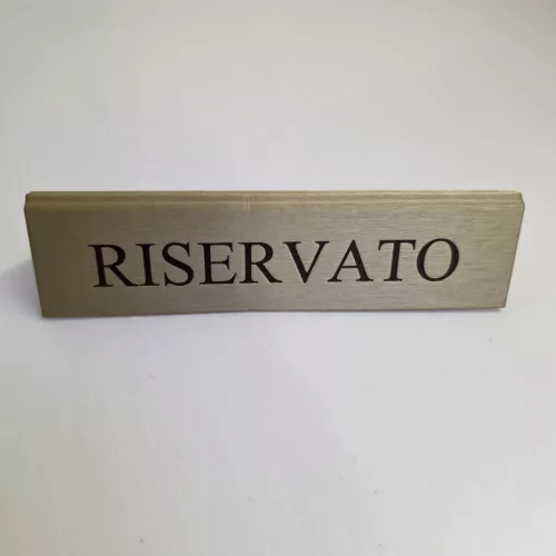 Stolová tabuľka RISERVATO, zlatá koženka, hnedá potlač, veľká