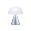 Lexon Mina M Stredná prenosná LED lampa - svetlo modrá