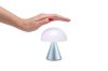 Lexon Mina M Stredná prenosná LED lampa - svetlo modrá