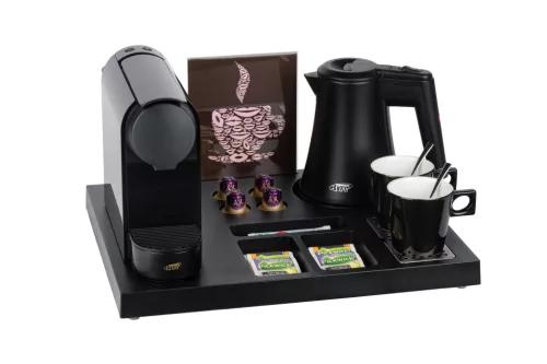 Btray Siesta podnos + Star rýchlovarná kanvica, 0,5 l, čierna + 2 čierne šálky – súprava