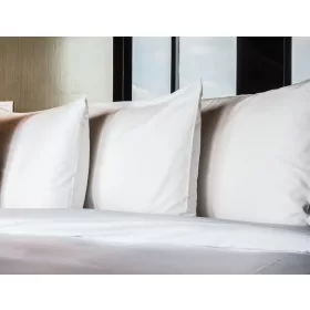   OBLIEČKA NA PRIKRÝVKU HLADKÁ Hotelová 140x200cm 50% bavlna - 50% polyester 130g / m2